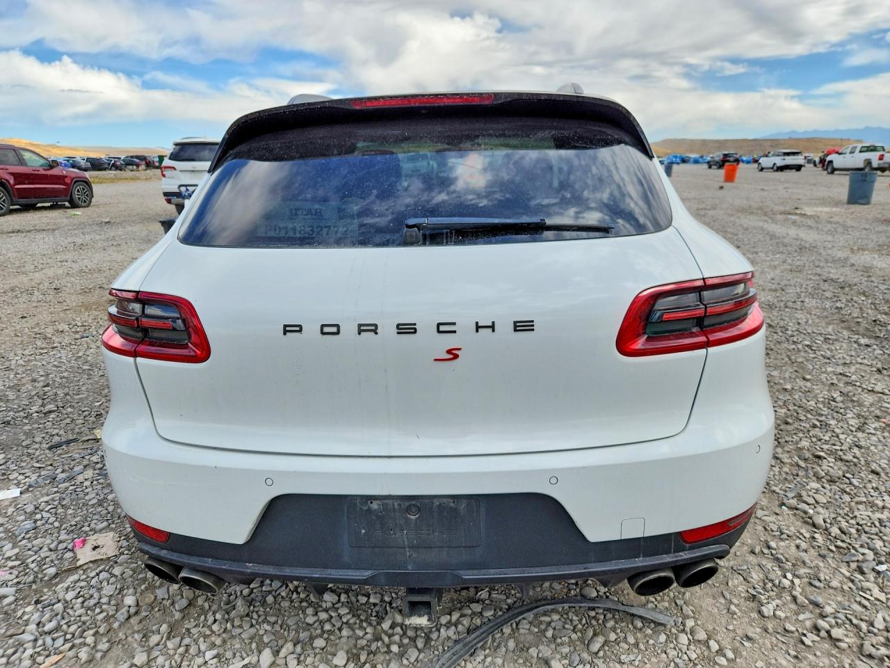 2015 PORSCHE MACAN