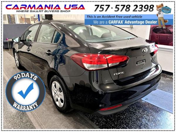 2017 KIA FORTE