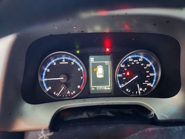 2017 TOYOTA RAV4 LE