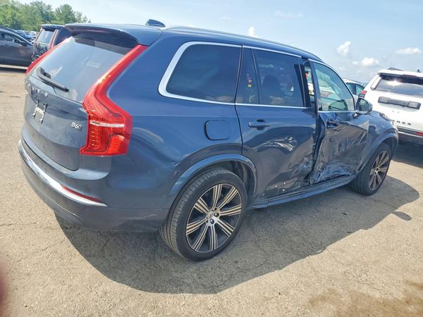 2025 VOLVO XC90 Ultra Bright