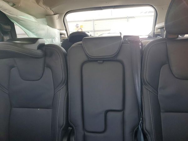 2025 VOLVO XC90 Ultra Bright