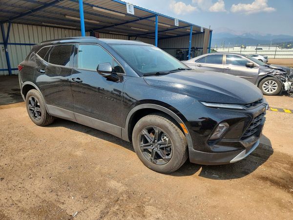 2023 CHEVROLET BLAZER 2LT — Passenger 3/4