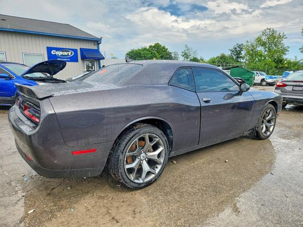 2017 DODGE CHALLENGER SXT