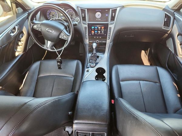 2017 INFINITI Q50