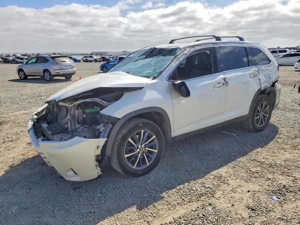 2019 TOYOTA HIGHLANDER SE/XLE