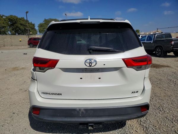 2019 TOYOTA HIGHLANDER SE/XLE
