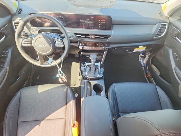 2026 KIA SELTOS EX
