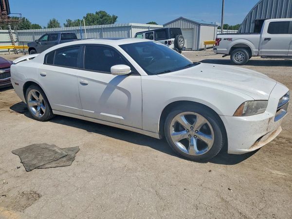 2014 DODGE CHARGER SXT