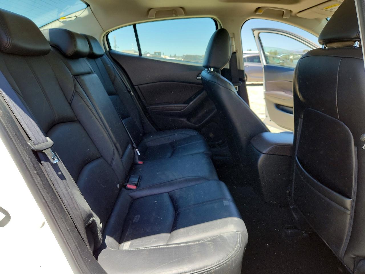 2017 MAZDA 3 Touring