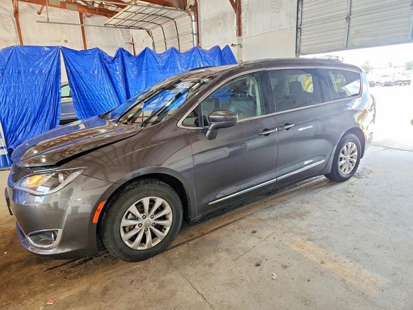 2018 CHRYSLER PACIFICA
