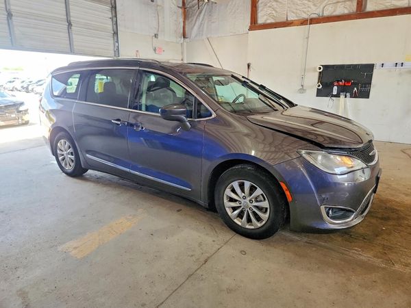 2018 CHRYSLER PACIFICA