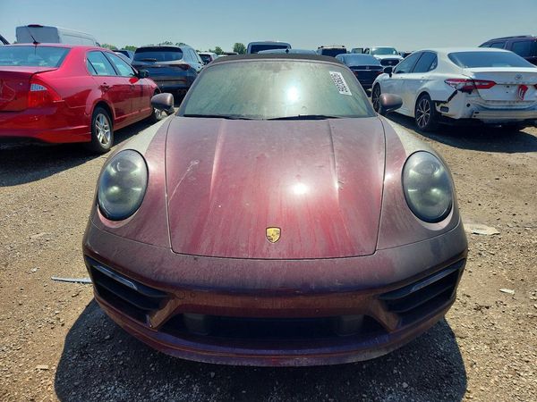 2021 PORSCHE 911