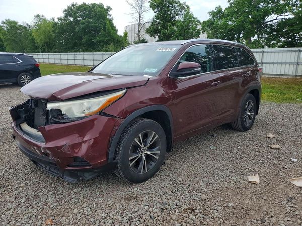 2016 TOYOTA HIGHLANDER