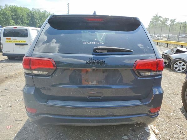 2018 JEEP GRAND CHEROKEE LAREDO 4X4