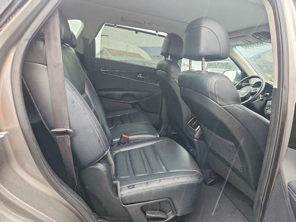 2017 KIA SORENTO EX