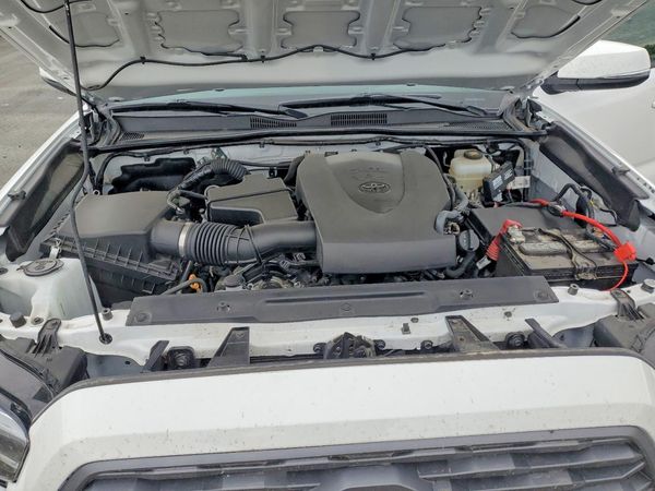 2020 TOYOTA TACOMA SR5