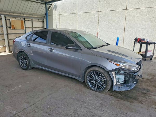 2024 KIA FORTE GT Line