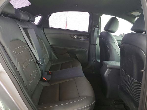 2024 KIA FORTE GT Line