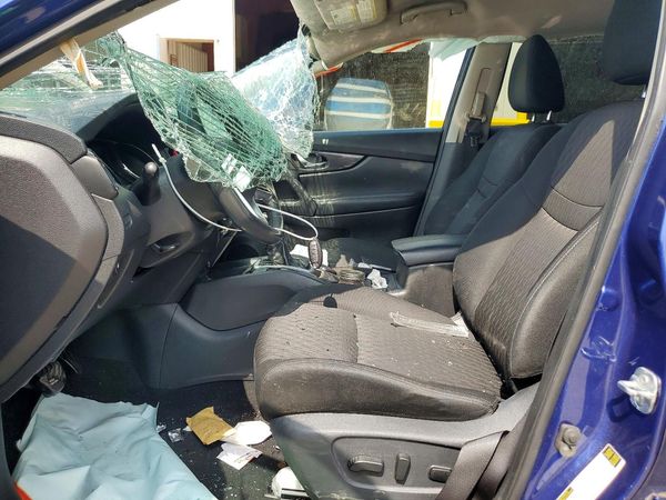 2018 NISSAN ROGUE — DENT