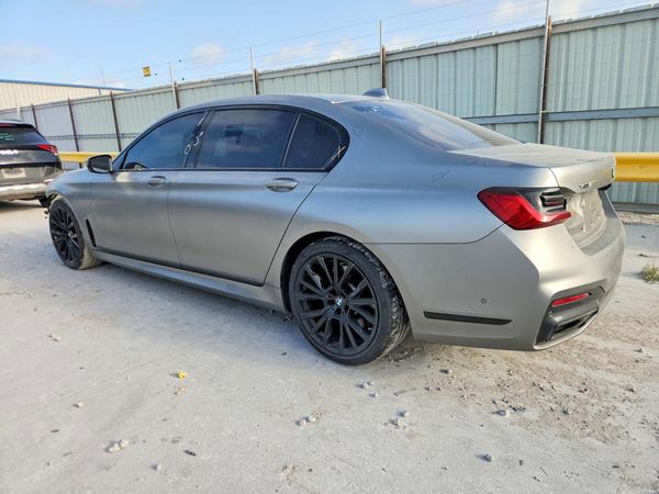 2022 BMW 750 xDrive