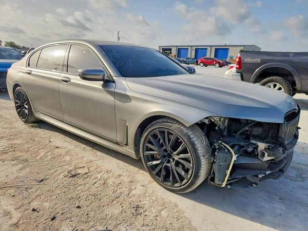 2022 BMW 750 xDrive