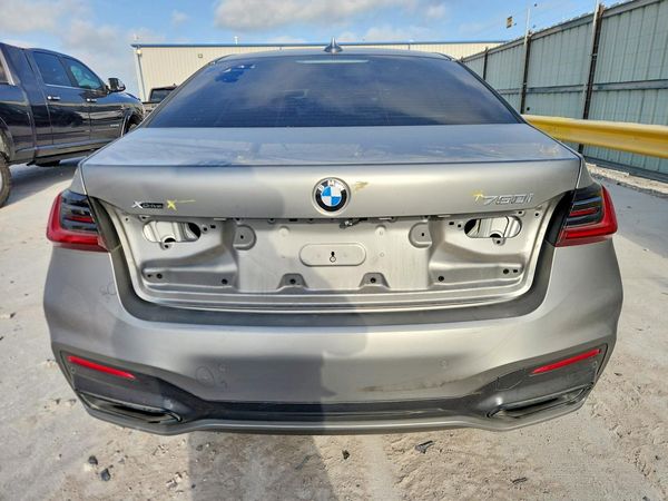 2022 BMW 750 xDrive