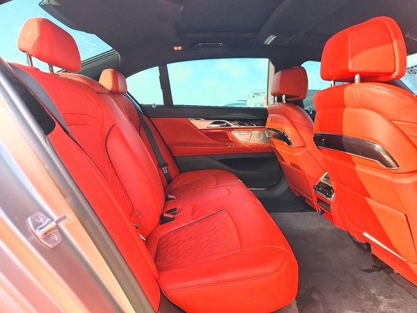 2022 BMW 750 xDrive