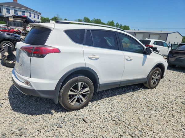 2018 TOYOTA RAV4 Adventure/XLE
