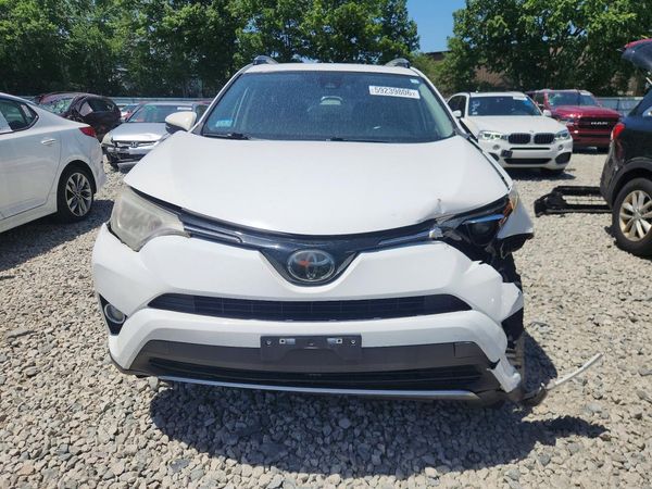 2018 TOYOTA RAV4 Adventure/XLE