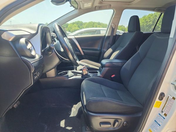 2018 TOYOTA RAV4 Adventure/XLE