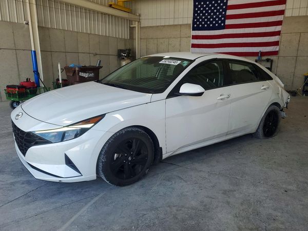 2022 HYUNDAI ELANTRA SEL w/Convenience Pkg
