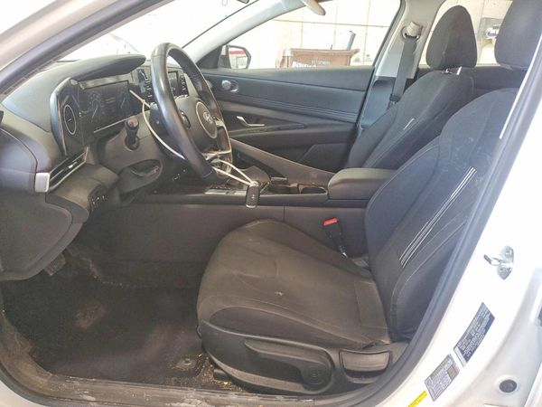 2022 HYUNDAI ELANTRA SEL w/Convenience Pkg