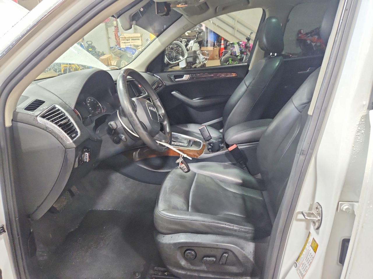 2012 AUDI Q5 Premium