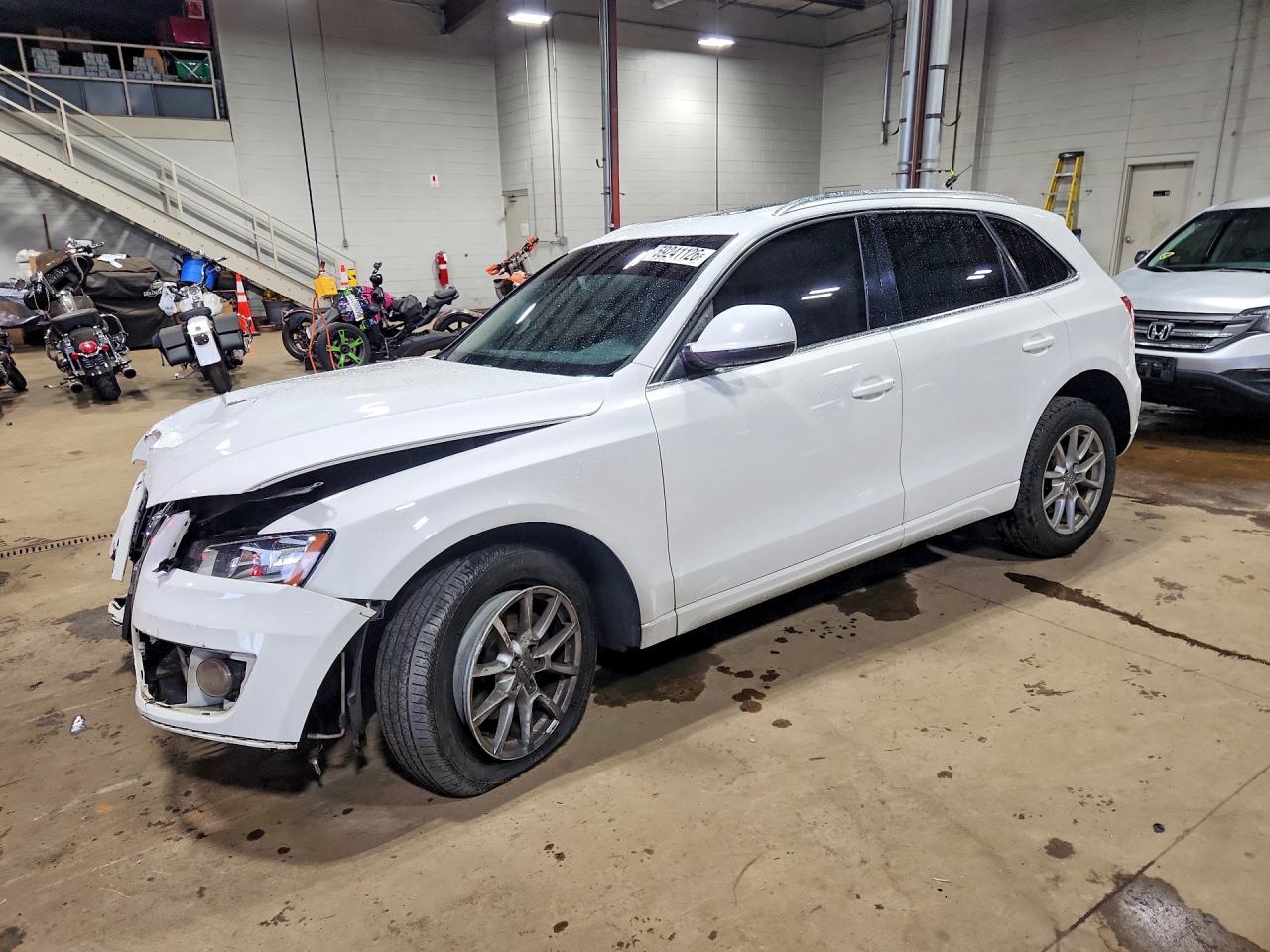 2012 AUDI Q5 Premium