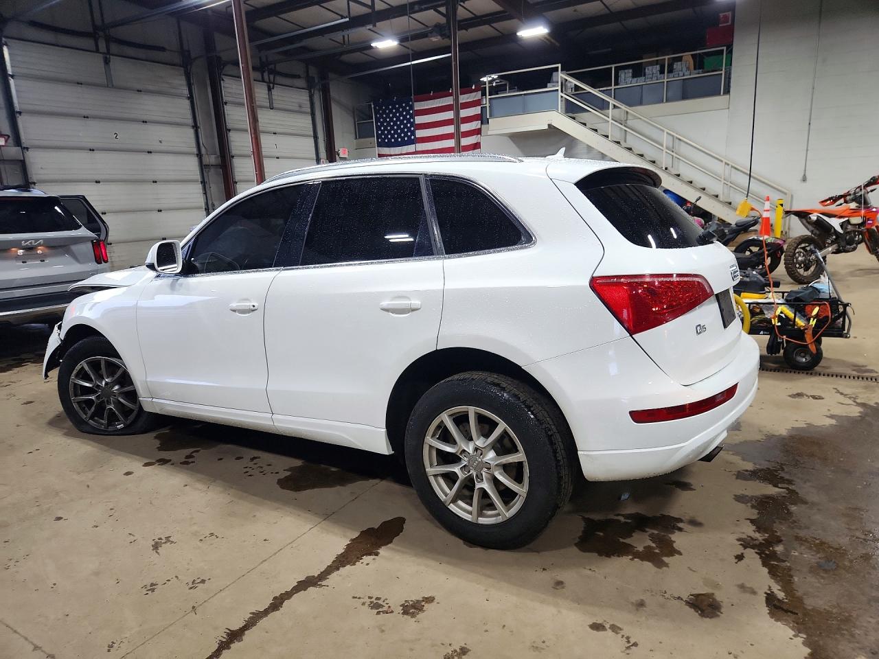 2012 AUDI Q5 Premium