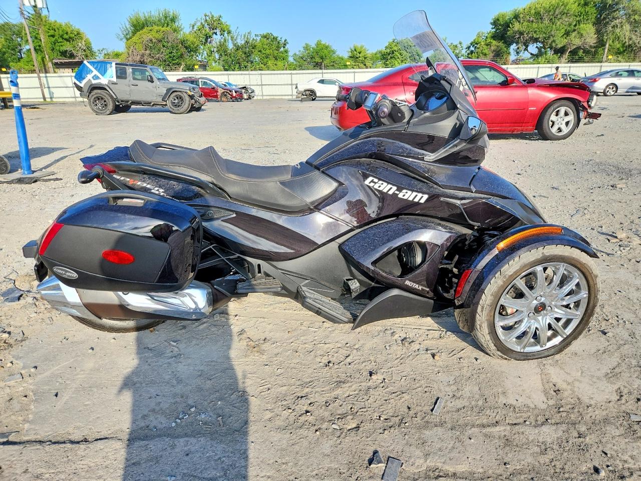 2014 CAN-AM SPYDER ROADSTER