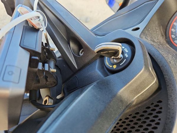 2014 CAN-AM SPYDER ROADSTER
