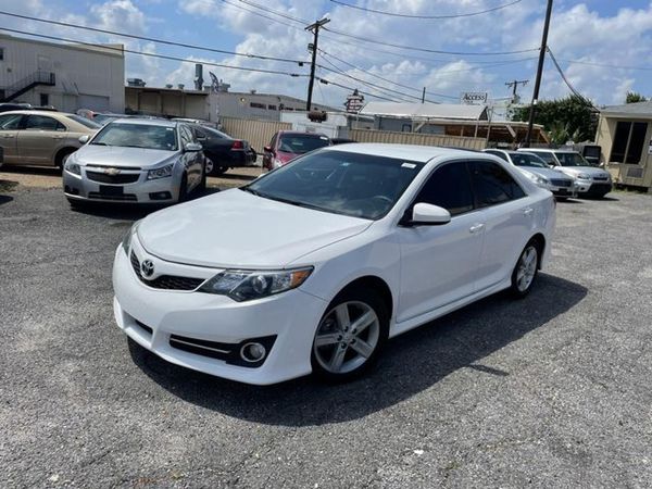 2014 TOYOTA CAMRY