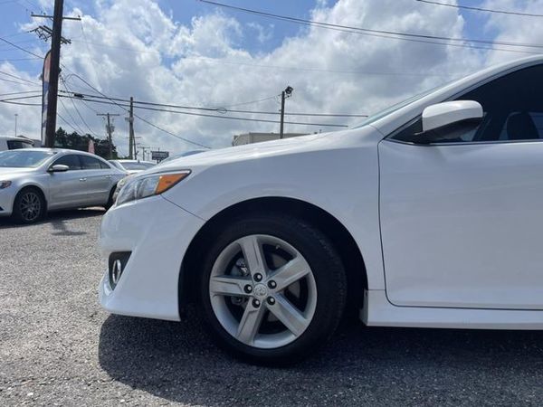 2014 TOYOTA CAMRY