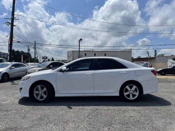 2014 TOYOTA CAMRY