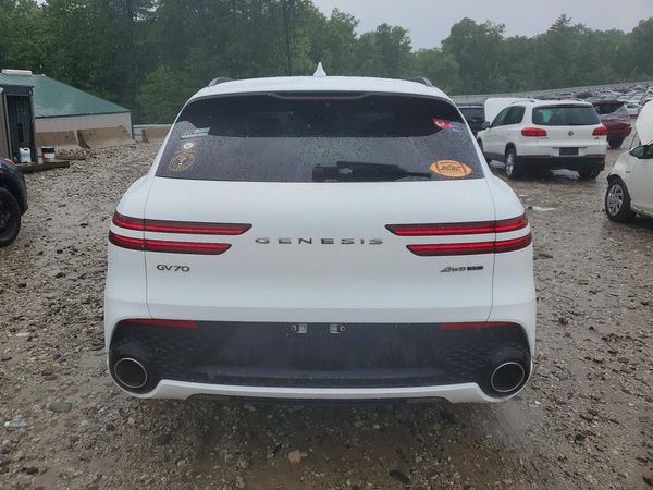 2025 GENESIS GV70