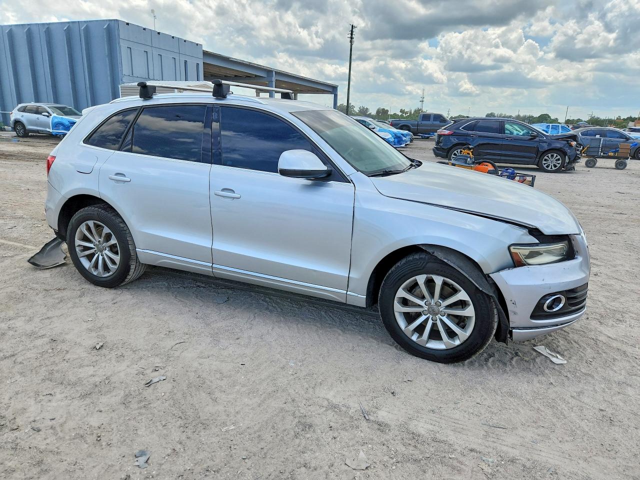 2013 AUDI Q5 Premium Plus