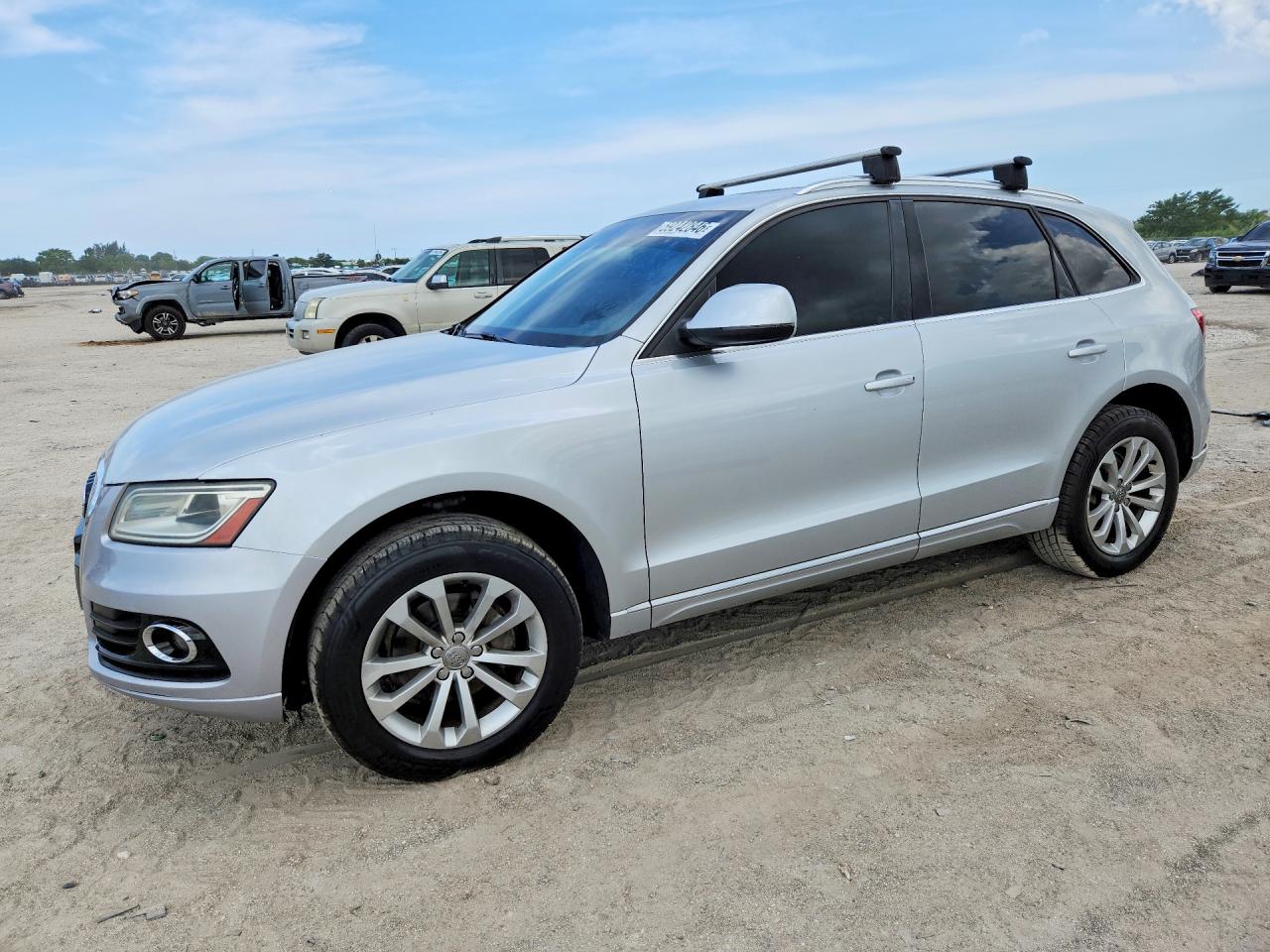 2013 AUDI Q5 Premium Plus