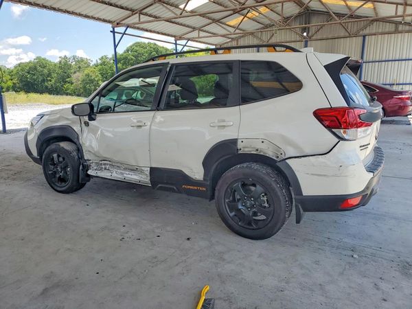 2023 SUBARU FORESTER