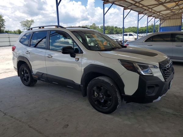 2023 SUBARU FORESTER