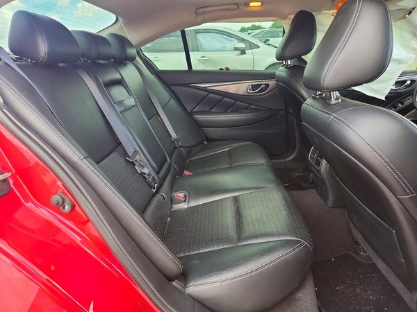 2017 INFINITI Q50