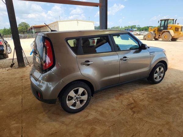 2018 KIA SOUL Base