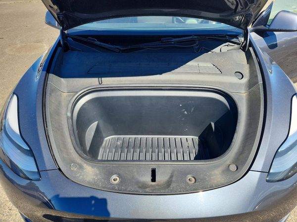 2021 TESLA MODEL Y — Engine bay