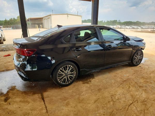 2024 KIA FORTE GT Line