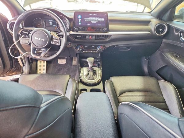 2024 KIA FORTE GT Line
